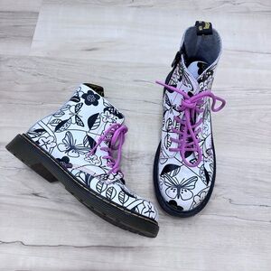 Dr. Martens Meadow print color changing boots woman’s Sz 6 good condition